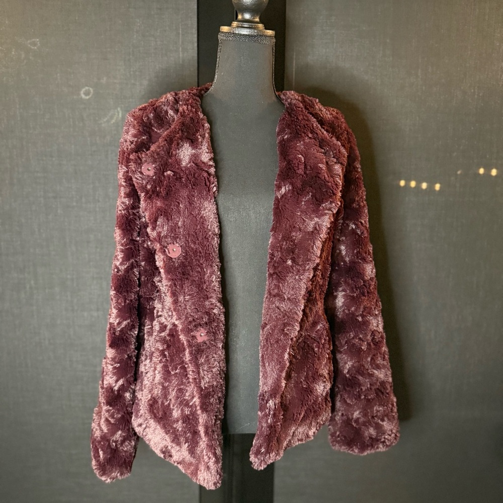 Sanctuary Women’s Elegant Faux Fur Teddy Jacket in Deep Burgundy Size Medium